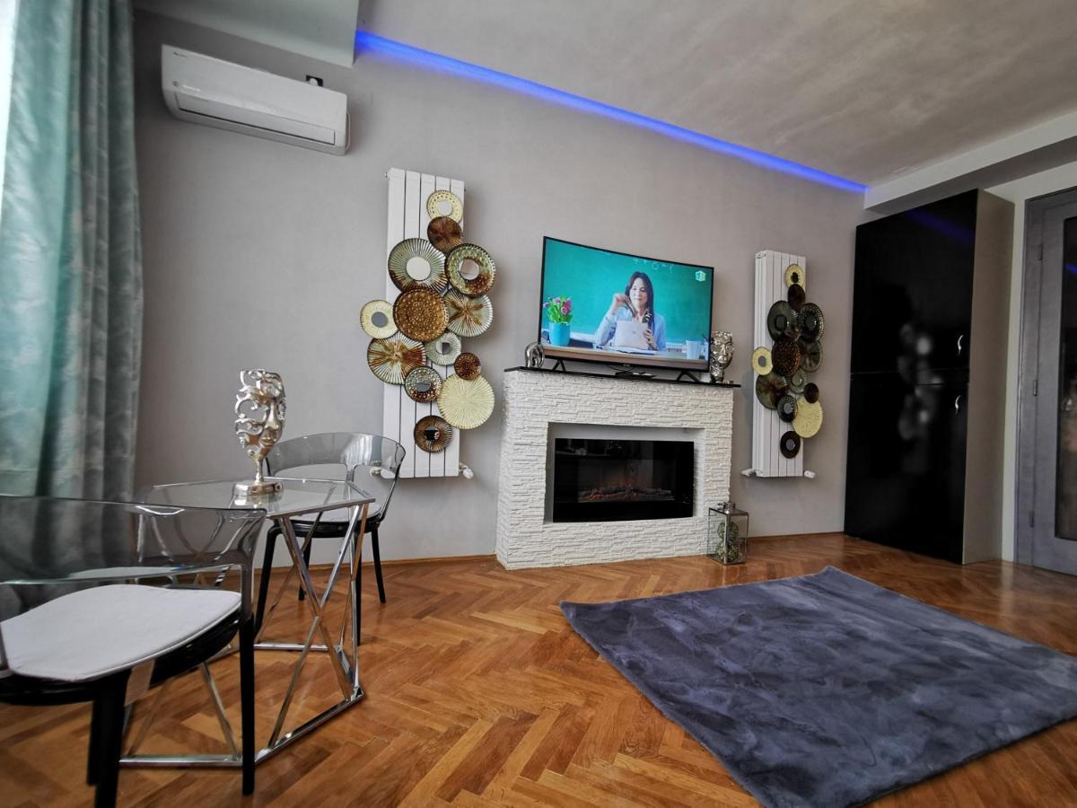 Crystal Central Apartment Brasov Exterior photo